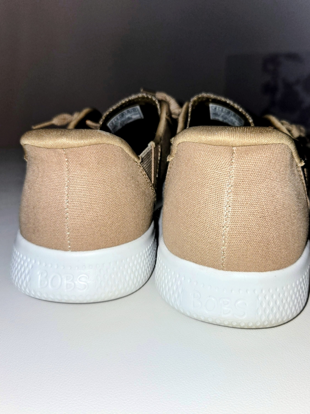 Skechers BOBS Lightweight Canvas Slip On  Sneakers in Tan Women's 8 - Picture 3 of 9